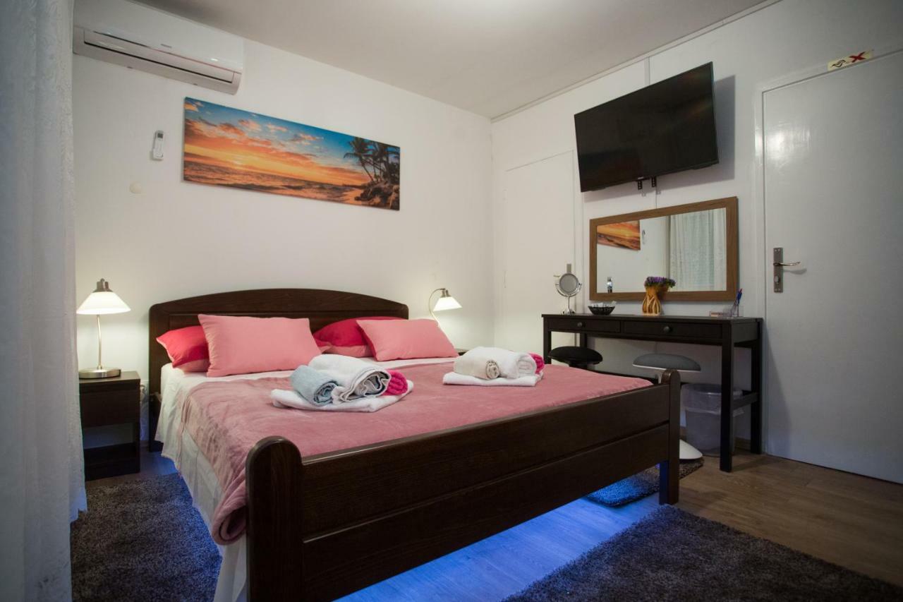 Apartmani Maras สปลิท ภายนอก รูปภาพ