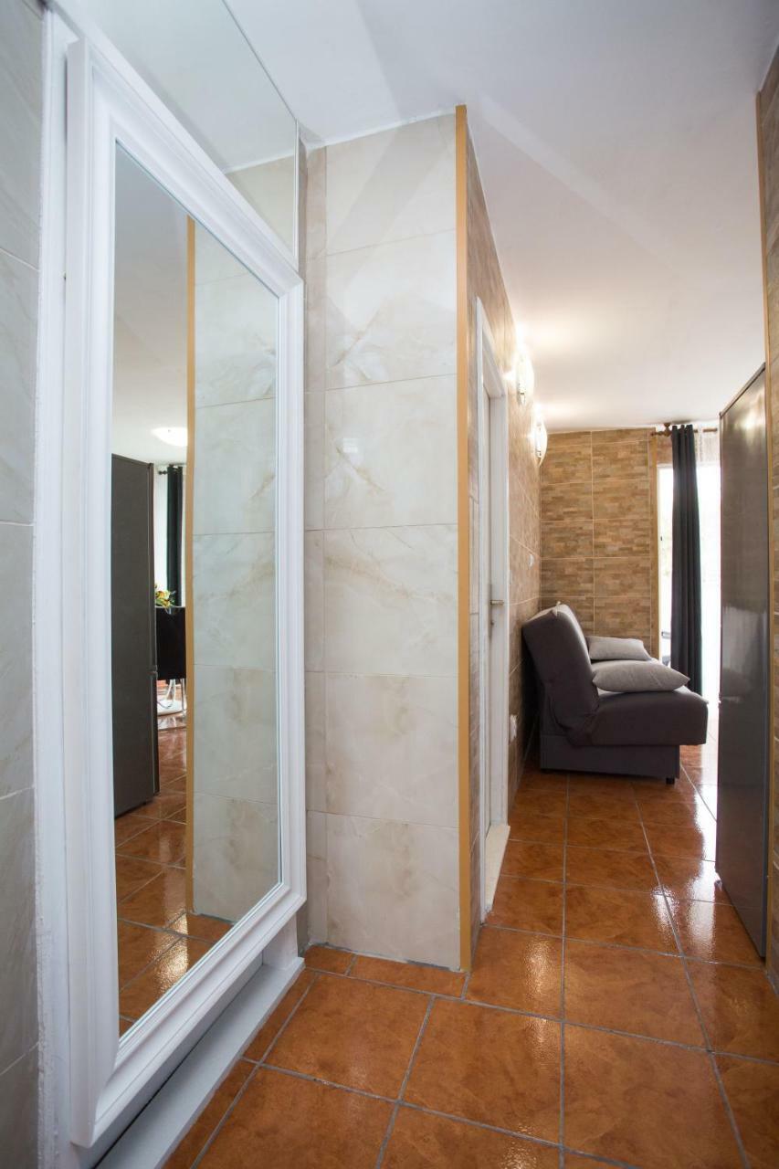 Apartmani Maras สปลิท ภายนอก รูปภาพ