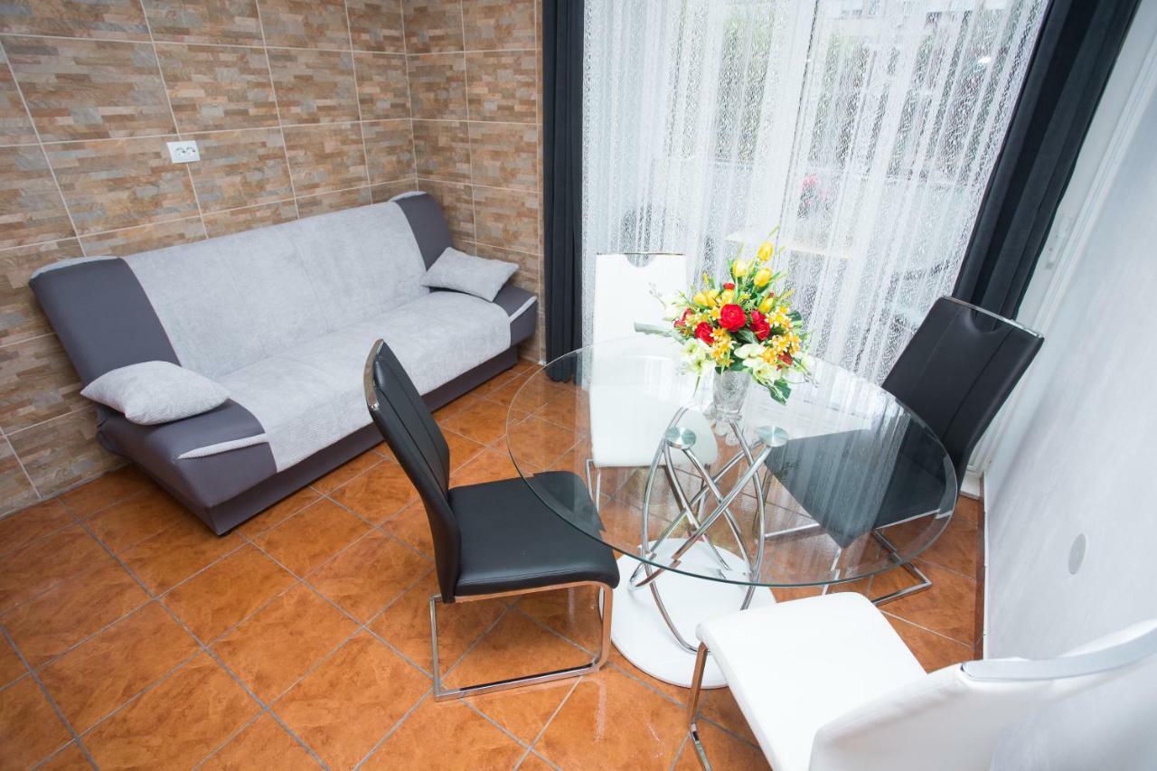 Apartmani Maras สปลิท ภายนอก รูปภาพ